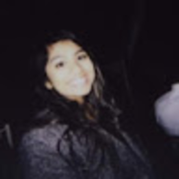 Meet your Posher, Amara - Picture 1 of 1